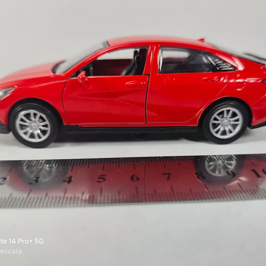 Hyundai Elantra Rojo escala 1/36 Chino Luces Led 5