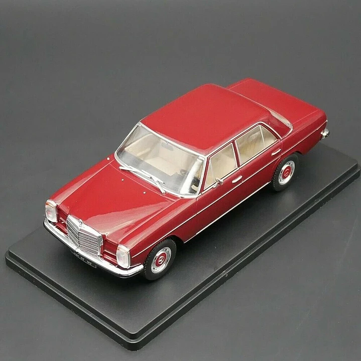 Mercedes-Benz 220 D W115, Ixo, Escala 1-24 2