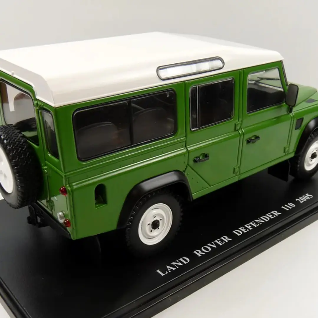 Land rover defender 110 2005, Ixo, Escala 1-24 4