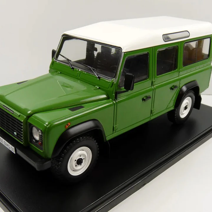 Land rover defender 110 2005, Ixo, Escala 1-24 1