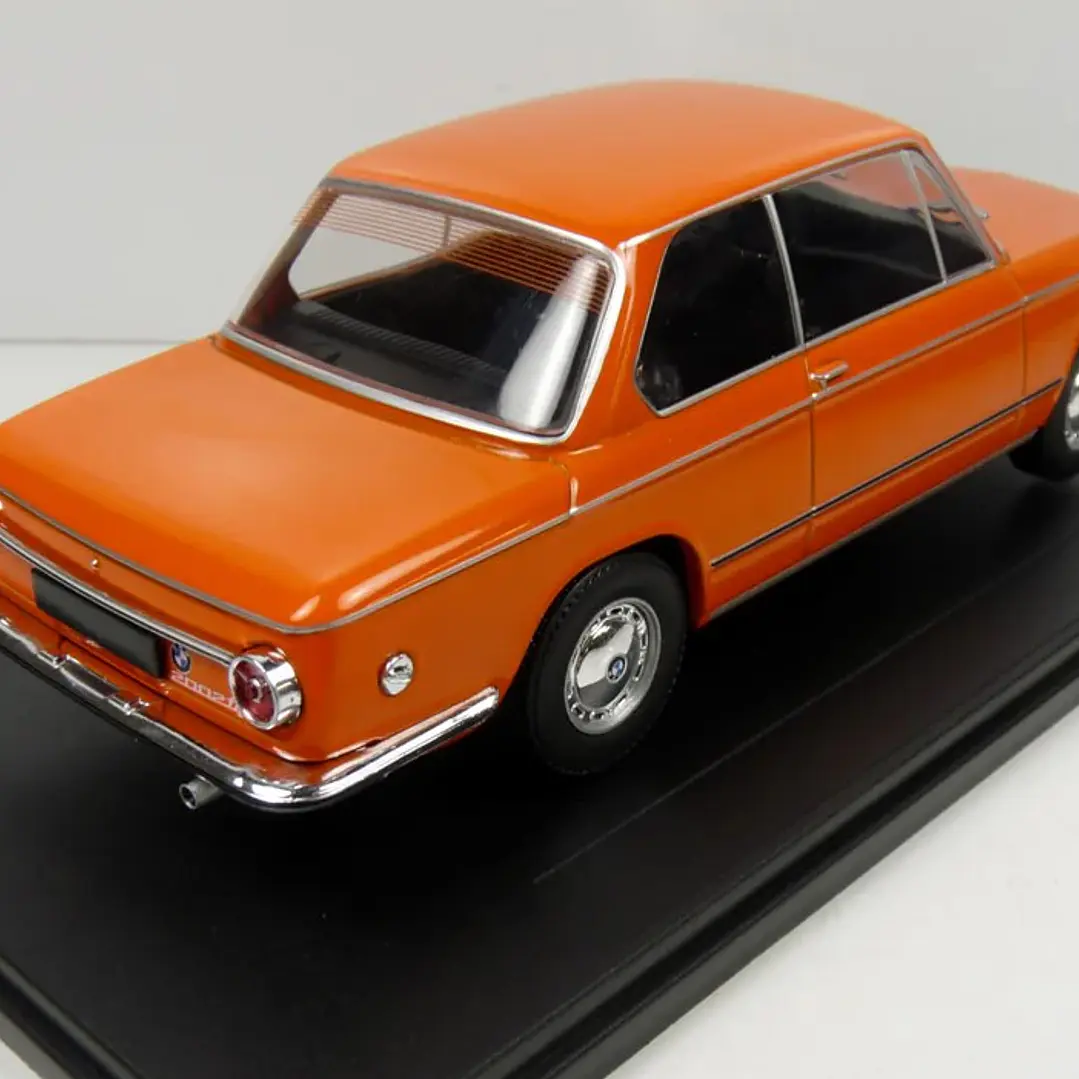 BMW 2002ti, iXO, Escala 1-24 NARANJA 4
