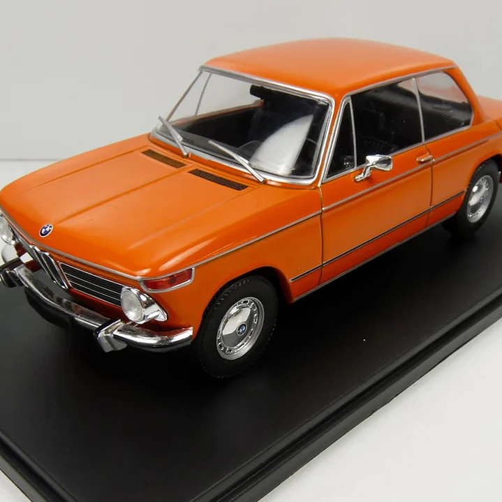 BMW 2002ti, iXO, Escala 1-24 NARANJA 1