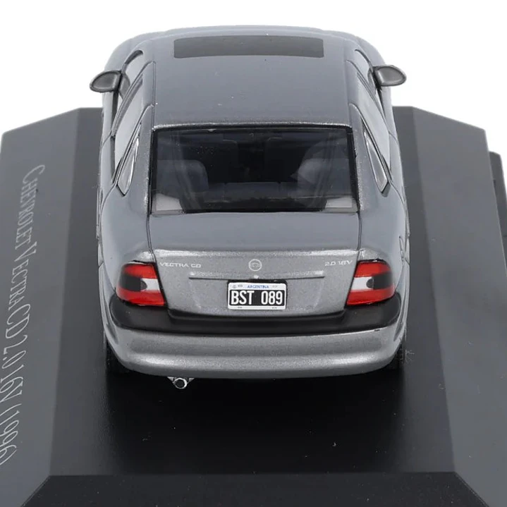 Chevrolet Vectra escala  1/43 marca Ixo 3