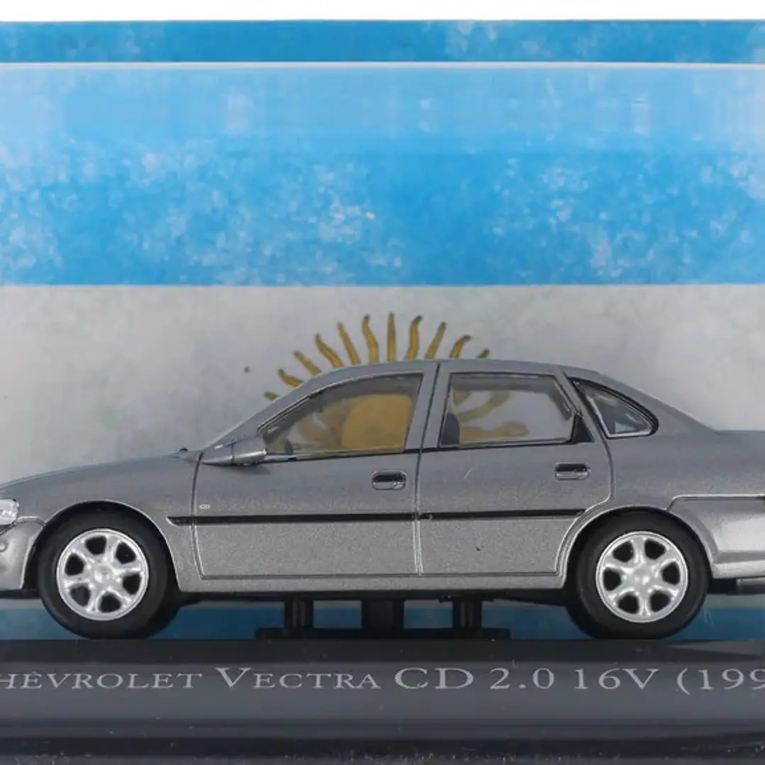 Chevrolet Vectra escala  1/43 marca Ixo 5