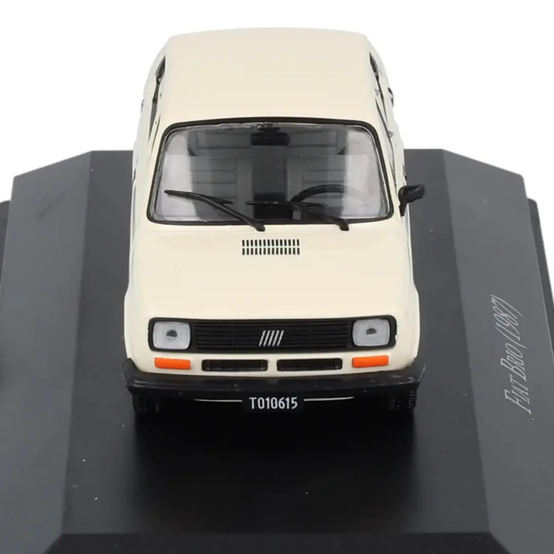 Fiat 147 Brio Escala 1/43 IXO 2