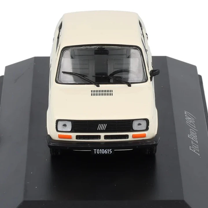 Fiat 147 Brio Escala 1/43 IXO 2