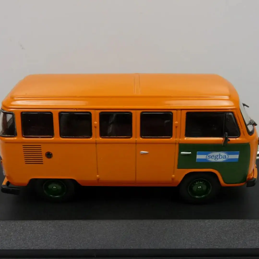 VOLKSWAGEN COMBI 1983, Ixo, Escala 1-43 1