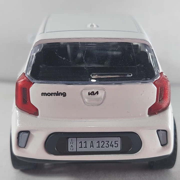 Kia Picanto Escala 1/36 Marca china luces LED 4
