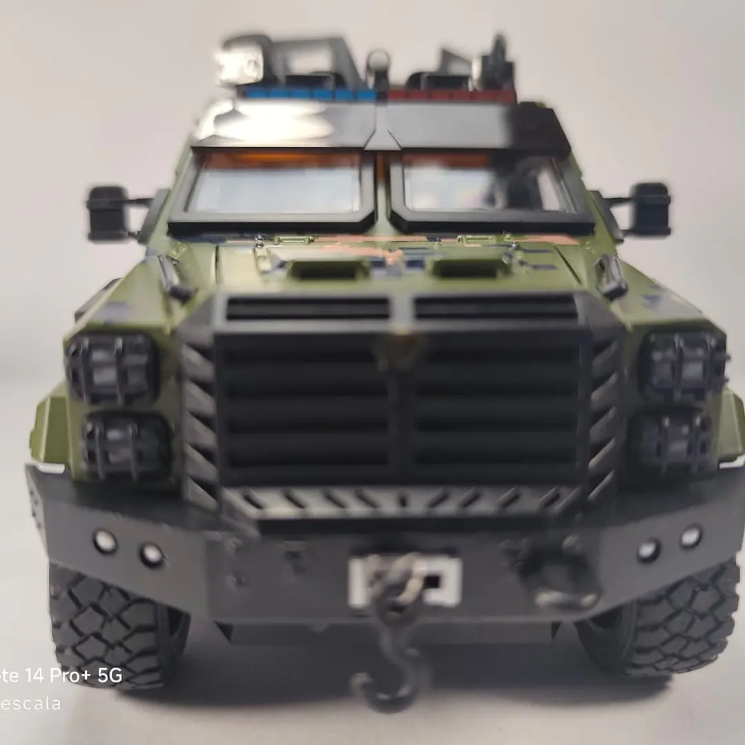 Vehiculo Blindado OSHKOSCH M ATV Escala 1:32 Marca China 6