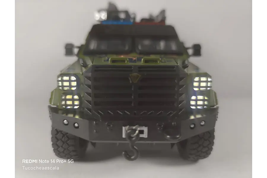 Vehiculo Blindado OSHKOSCH M ATV Escala 1:32 Marca China