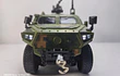 Vehiculo Blindado con camuflaje 1:32 China LEDS 