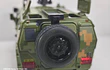 Vehiculo Blindado con camuflaje 1:32 China LEDS 