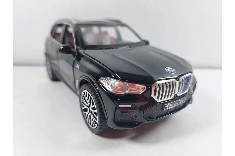 BMW X5 Negro marca Newao, Escala 1-32 LEDS