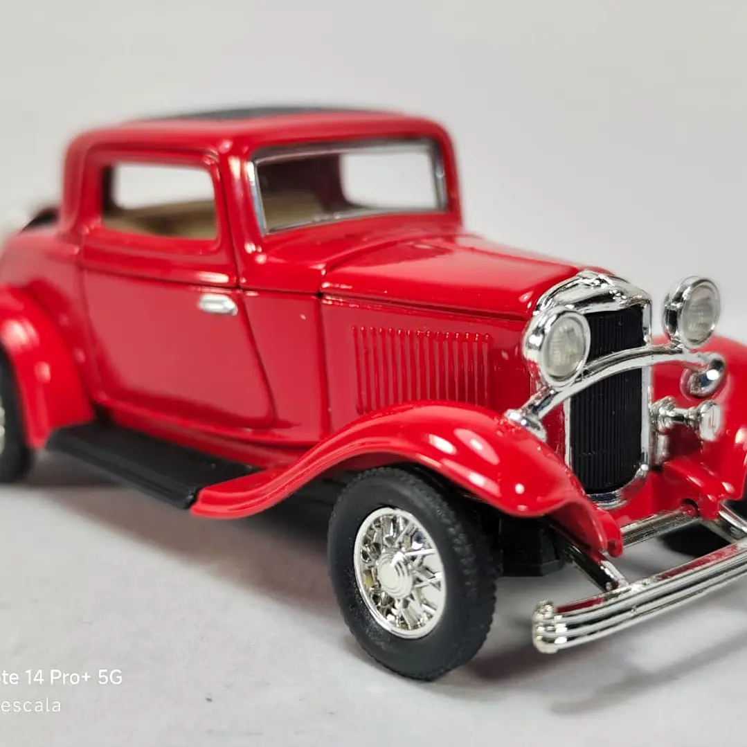 FORD 3 VENTANAS COUPE 1932 ESCALA 1/43 MARCA YATMING 1