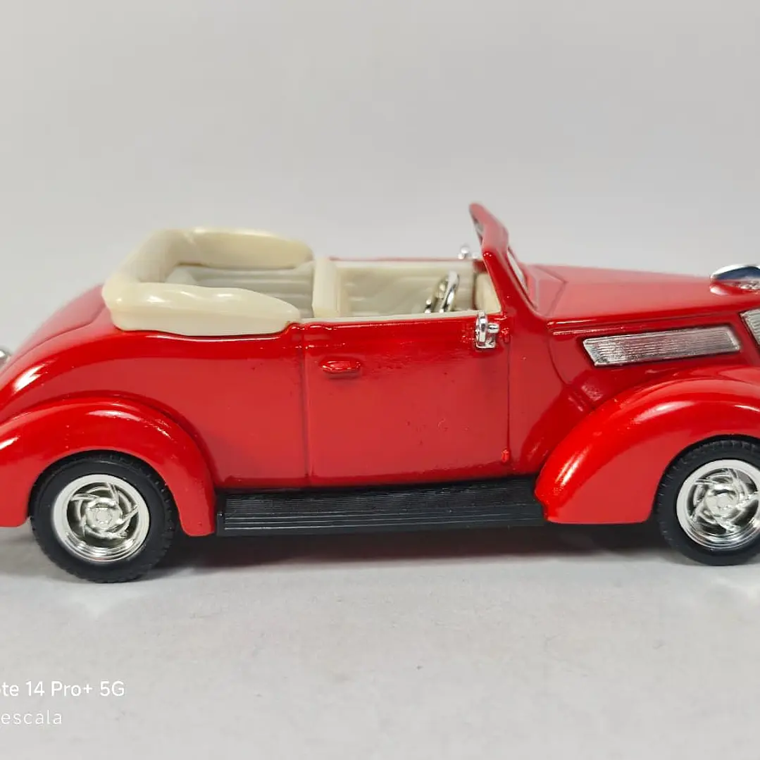 FORD V8 1937 ESCALA 1/43 MARCA YATMING 5