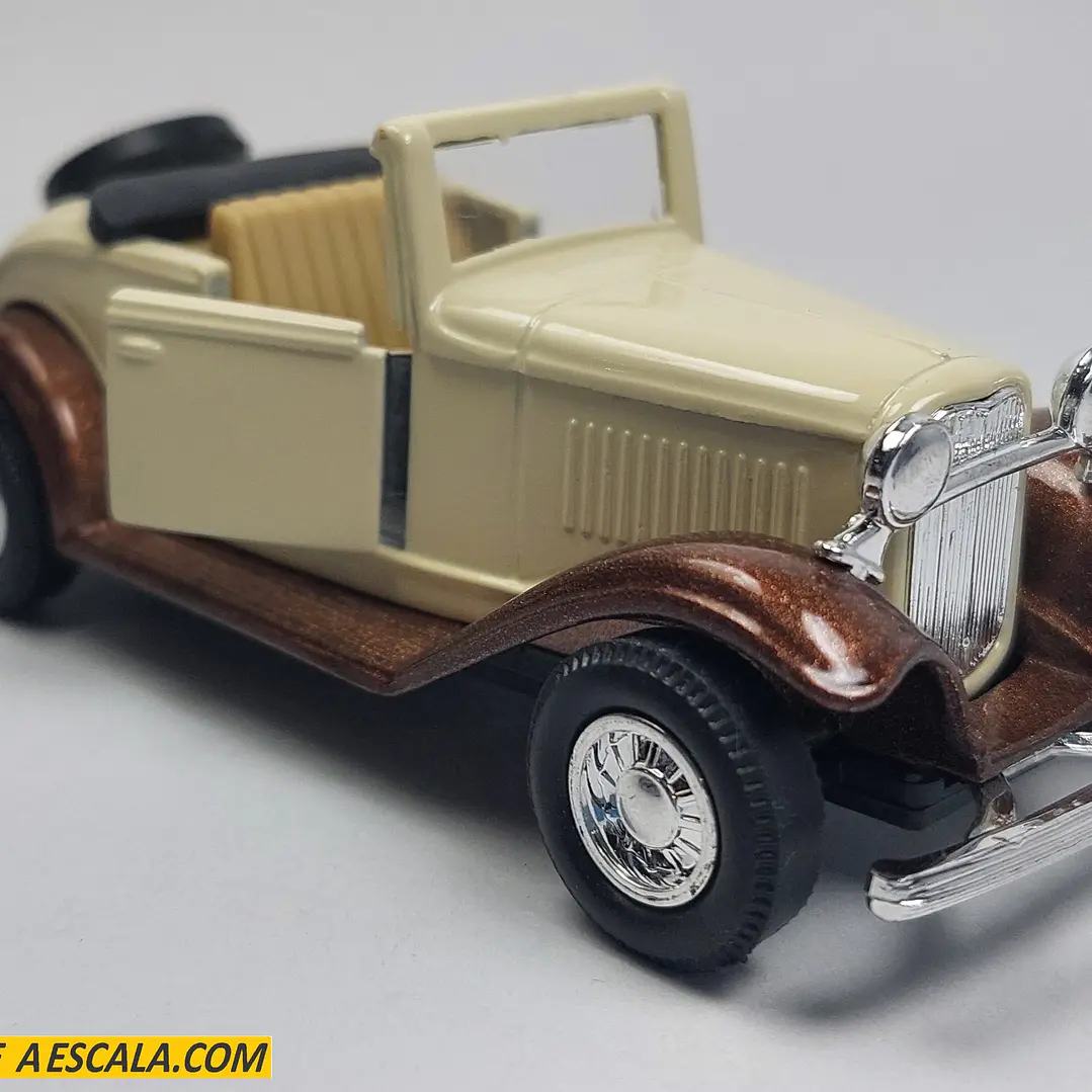 Ford Roadster, welly Escala 1-36 1