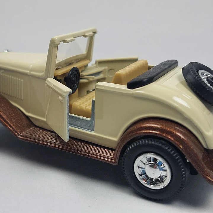 Ford Roadster, welly Escala 1-36 8
