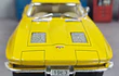 Chevrolet Corvette Stingray Amarillo 1963, Escala 1/34