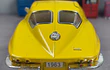 Chevrolet Corvette Stingray Amarillo 1963, Escala 1/34