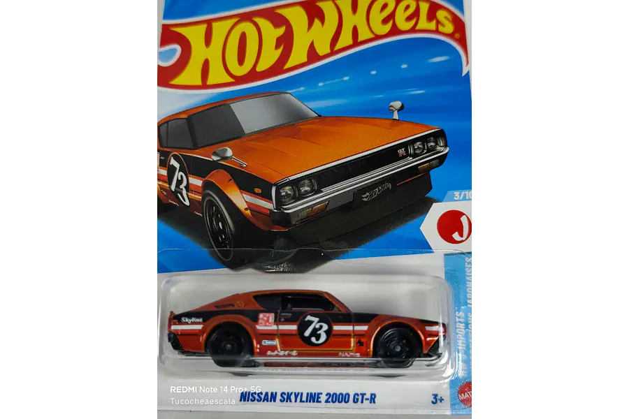 NISSAN 2000 SKYLINE Escala 1/64 HOT WHEELS 
