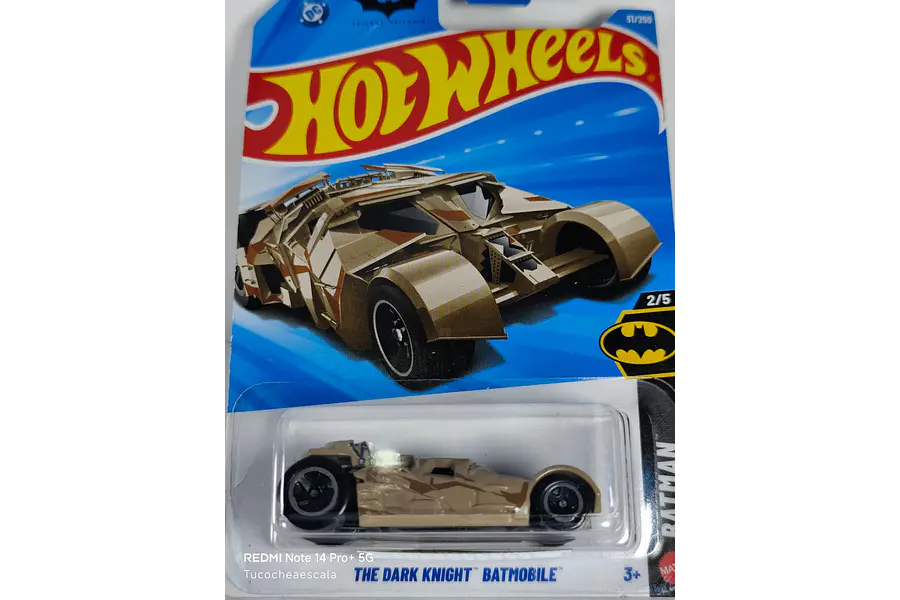 Batimovil The Dark Knight  Hot Wheel, Escala 1-64