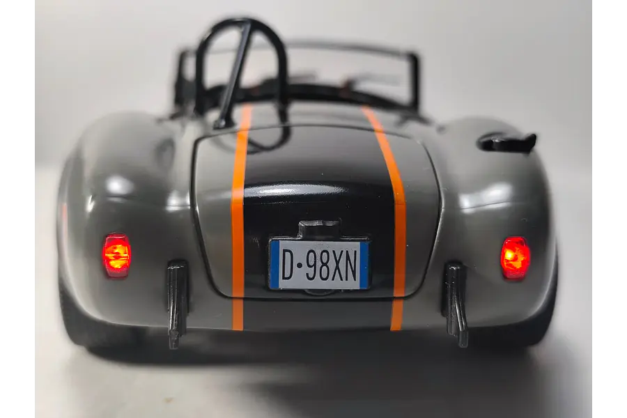 SHELBY COBRA escala1/24 marca China 