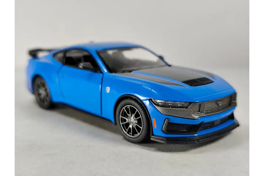 Ford Mustang Dark Horse 2024, AZUL 1/36, KINSMART