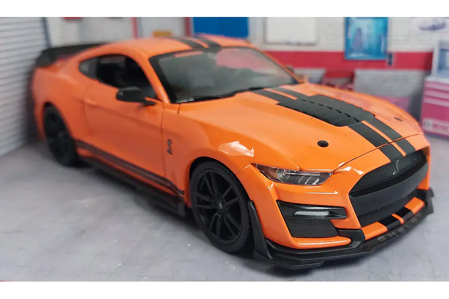 Ford mustang gt500 2020 marca maisto , escala 1/24