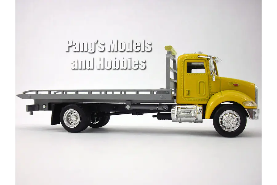 pETERBILR MODELO 335 CAMA BAJA  Escala 1/43