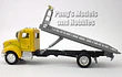 pETERBILR MODELO 335 CAMA BAJA  Escala 1/43