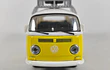 Volkswagen Combi amarillo 1-43 maisto