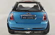 Mini Cooper S con bandera Kinsmart, Escala 1-28