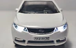 Kia Cerato BLANCO , Escala 1/36 MARCA CHINA LED