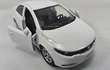 Kia Cerato BLANCO , Escala 1/36 MARCA CHINA LED