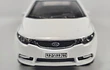 Kia Cerato BLANCO , Escala 1/36 MARCA CHINA LED