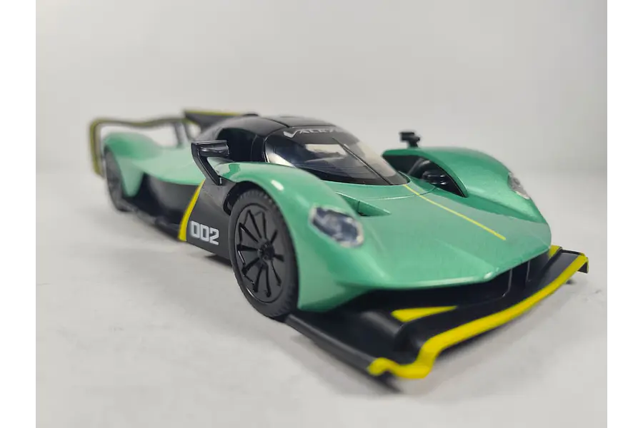 ASTON MARTIN VALKYRIE , Escala 1-24 marca China 