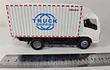 ISUZU NPR CAMION BLANCO ESCALA 1-50 MARCA CHINA LUCES LED