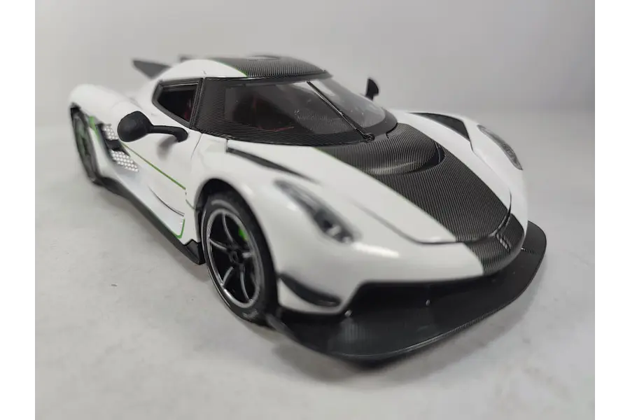 KOENINSEGG JESKO ABSOLUT ESCALA 1/24 MARCA CHINA 