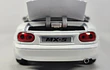 Mazda MX5 miata  BLANCO Escala 1-24 MARCA CHINA 