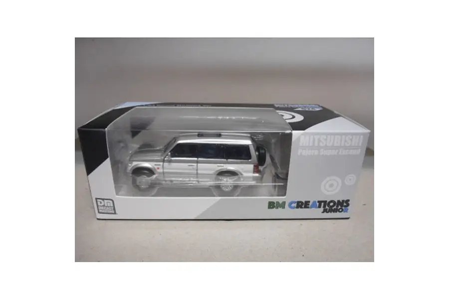 MITSUBISHI MONTERO ESCALA 1/64 MARCA BM CREATIONS 