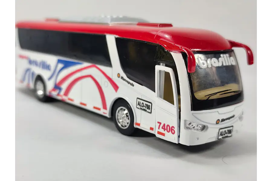 Bus Marcopolo Paradiso 1200 G7 expreso Brasilia 1/87 Kinsmart