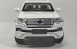 Toyota Land Cruiser 200 BLANCA, Escala 1/32 Marca: CHE ZHI