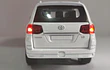 Toyota Land Cruiser 200 BLANCA, Escala 1/32 Marca: CHE ZHI