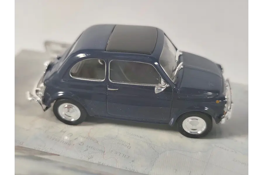FIAT 500D ESCALA 1/43 , MARCA CARARAMA , 