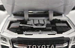 TOYOTA LAND CRUISER 300 GR , ESCALA 1/24, MARCA JINLIGANG 