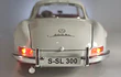 Mercedes Benz 300 SL blanco 1/24 Marca China LEDS
