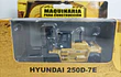 MONTACARGAS Hyundai 250D-7E ESCALA 1-72 IXO