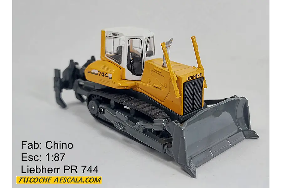 Liebherr PR 744 BULL DOZER 1-87 IXO