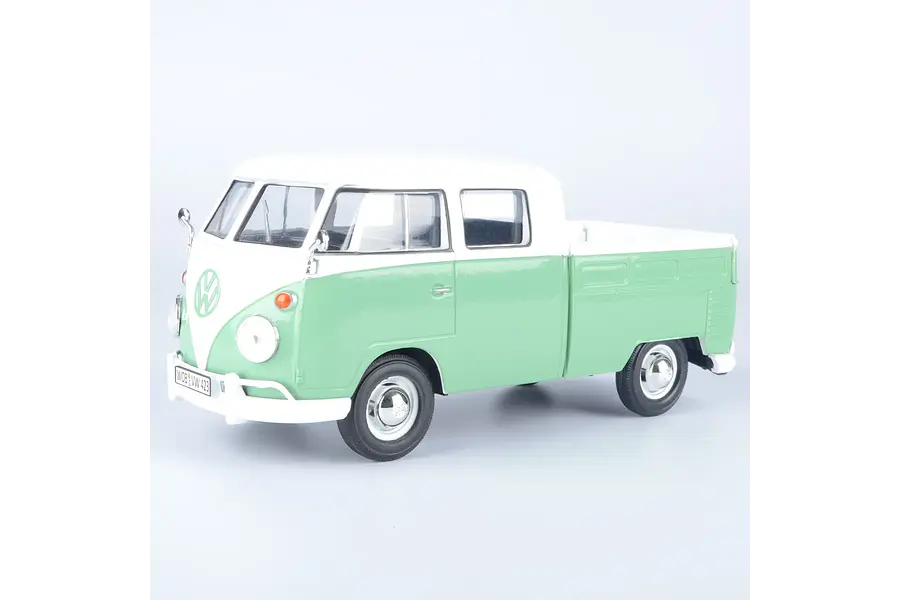 VOLKSWAGEN PICK UP T2  1/24 marca MOTOMAX