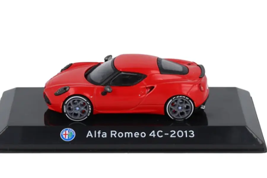Alfa Romeo 4C 1/43 marca IXO